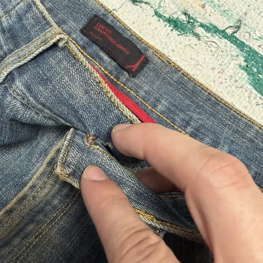 Vintage Levis Engineered Jeans Mens Blue Twisted Buckle Back One Fits 32x26.5